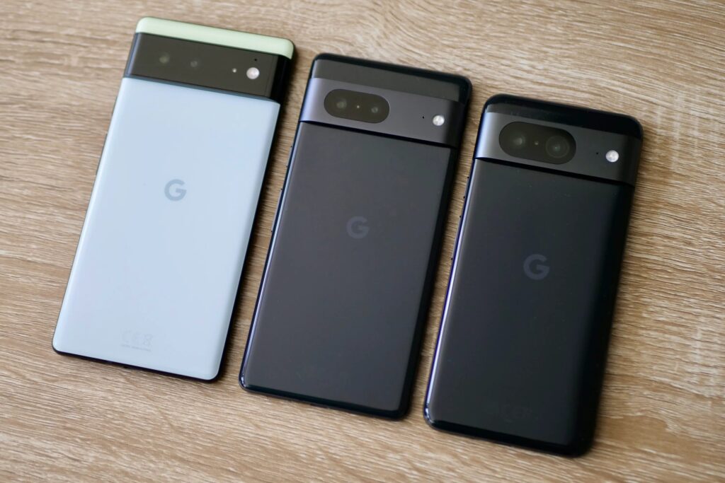 Comparing Google Pixel 7 Antenna with Competitors!